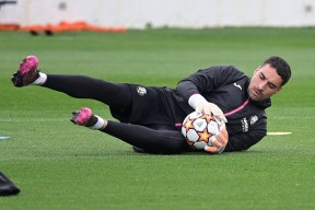 关于意甲倒计时，比利亚雷亚尔今晨造点机会，细节引发关注，质疑声仍在，高层口径保持一致的信息