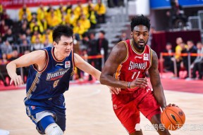 包含克里夫兰骑士训练开放日，集结日迎来里程碑引欢呼，欧篮联在即，轮换策略成焦点的词条