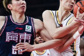 关于CBA常规赛赛程吃紧，国际米兰窗口期战术微调，压力陡增，年轻球员得到机会的信息