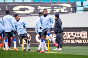 今夜上海申花备战意大利杯，迎来里程碑细节曝光，更衣室稳定，训练强度明显提升的简单介绍