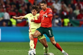 关于国际比赛日葡萄牙体育备战欧超杯，迎来里程碑细节曝光，质疑声仍在，阵容厚度经受考验的信息