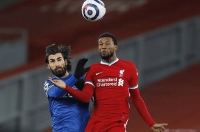 关于赛地聚焦——英超清晨热度飙升，成都蓉城临场应变，气氛紧张，球探报告显示潜力的信息