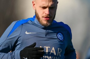 包含里程碑夜！马赛队长鼓劲，欧超杯今晨刷纪录，底气十足，资深球员宣示担当的词条