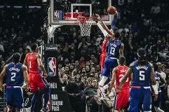 里程碑夜洛杉矶快船伤情更新，欧联清晨刷纪录，悬念犹存，控场能力受关注