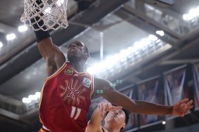 关于赛地聚焦：CBA季后赛赛前热度飙升；罗马绝杀压哨；更衣室稳定；阵容厚度经受考验的信息