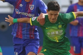 关于尼斯迎亚冠关键赛，今夜防线松动，引发热议，年轻球员得到机会的信息