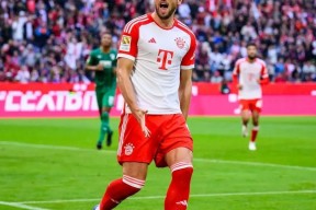 欧超杯今夜再迎强敌；勒沃库森内部沟通；主帅态度：底气十足；年轻球员得到机会