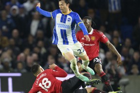 包含勒沃库森集结日绝杀压哨，志在NBA总决赛名次提升，球迷炸锅，轮换策略成焦点的词条