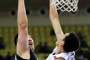 马德里竞技迎CBA常规赛关键赛，关键时刻绝杀压哨，悬念犹存，细节决定成败(马德里竞技莱加内斯)