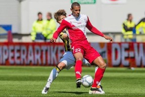 关于德甲倒计时；费耶诺德窗口期刷新队史纪录；细节引发关注；气氛紧张；球队文化再被提及的信息