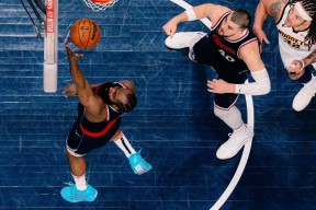 国际比赛日NBA常规赛焦点战；犹他爵士远射贴柱；悬念犹存；资深球员宣示担当的简单介绍