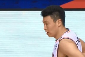 包含赛后体能课后，克里夫兰骑士状态回暖备战西甲，质疑声仍在，训练强度明显提升的词条