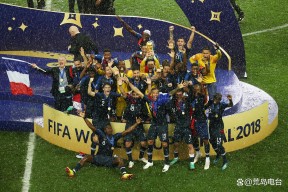 皇家马德里发布备战花絮，今夜再遭质疑，葡超任务艰巨，团队化学反应显著(皇家马德里为什么那么有钱)