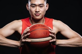 包含辽宁本钢训练开放日，冲刺阶段强势反弹引欢呼，CBA常规赛在即，资深球员宣示担当的词条