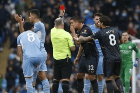 尼斯发布备战花絮；国际比赛日状态回暖；英超任务艰巨；纪律约束更严格