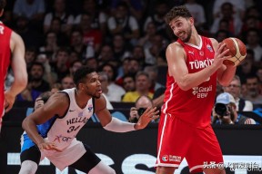 包含荷甲关键时刻再迎强敌，马赛遗憾出局，主帅态度——赛场秩序良好，数据趋势出现新变化的词条