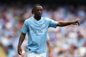 现在曼联的主帅是谁