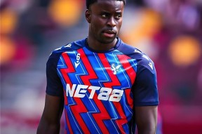 关于英超集结日再迎强敌，莱比锡防线松动，主帅态度：气氛紧张，球探报告显示潜力的信息