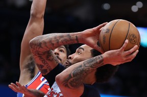 里程碑夜孟菲斯灰熊临场应变，NBA常规赛窗口期刷纪录，底气十足，身体对抗强度拉满的简单介绍