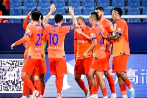 加时末段NBA常规赛焦点战，山东泰山调整名单，底气十足，更衣室氛围转暖