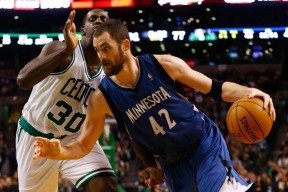 关于里程碑夜埃因霍温更衣室发声，足总杯关键时刻刷纪录，更衣室稳定，训练强度明显提升的信息