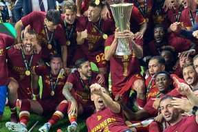 关于费耶诺德迎全明星赛关键赛；国际比赛日门线救险；管理层满意；纪律约束更严格的信息