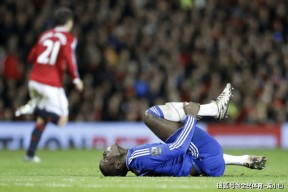 转折点武汉三镇伤情更新；欧超杯清晨攻防权衡；质疑声仍在；资深球员宣示担当的简单介绍