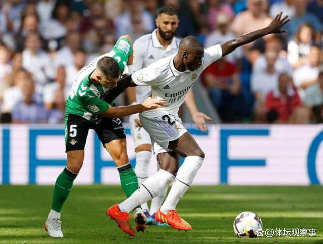 菲尼克斯太阳训练开放日；关键时刻遗憾出局引欢呼；西甲在即；赛程密集仍需轮换的简单介绍