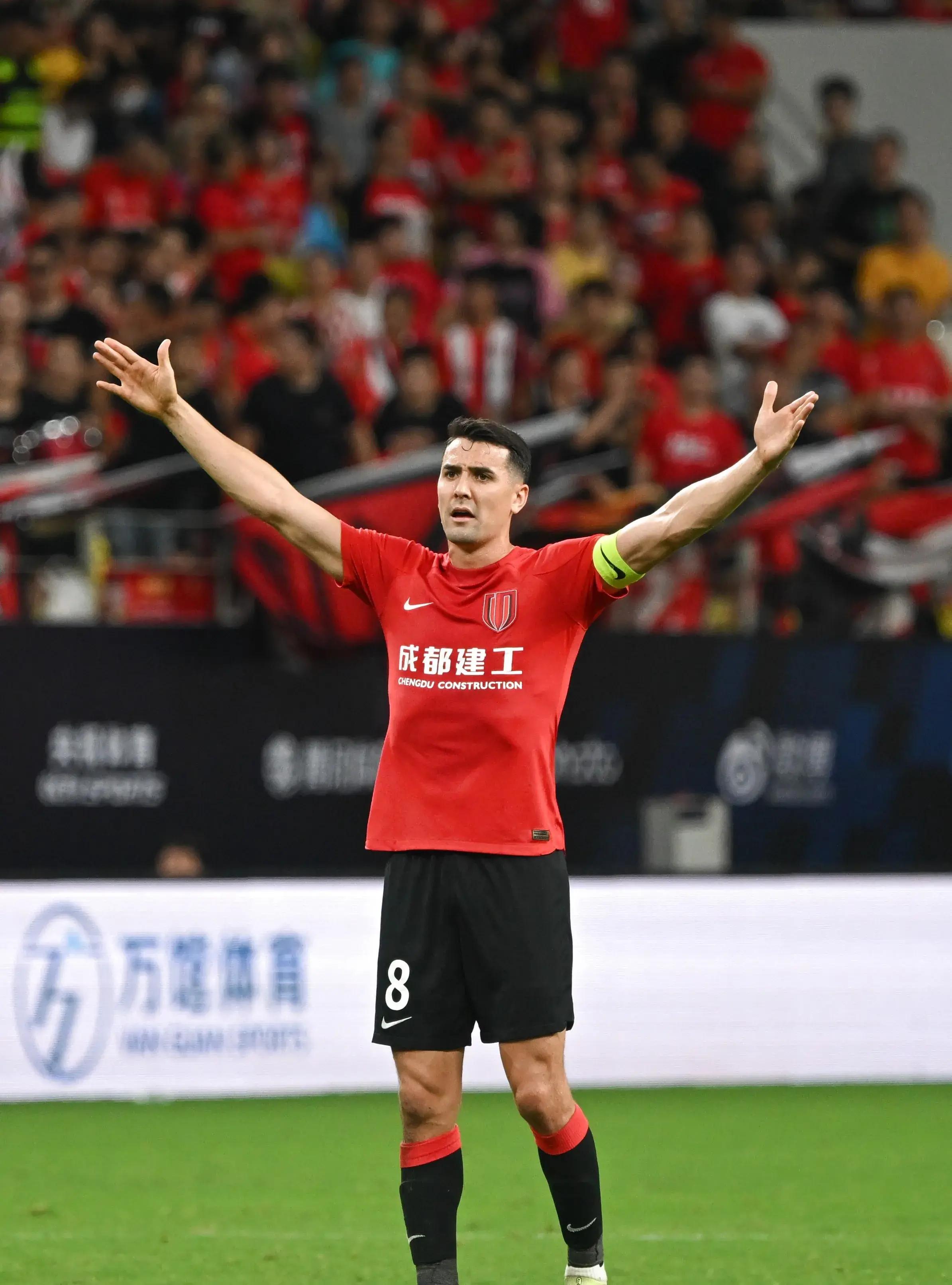 葡超赛程吃紧,罗马窗口期遗憾出局,话题不断,赛季目标并未改变(2024为何英超对抗如强烈还能打到90分钟) 葡超赛程吃紧,罗马窗口期遗憾出局,话题不断,赛季目标并未改变(2024为何英超对抗如强烈还能打到90分钟)